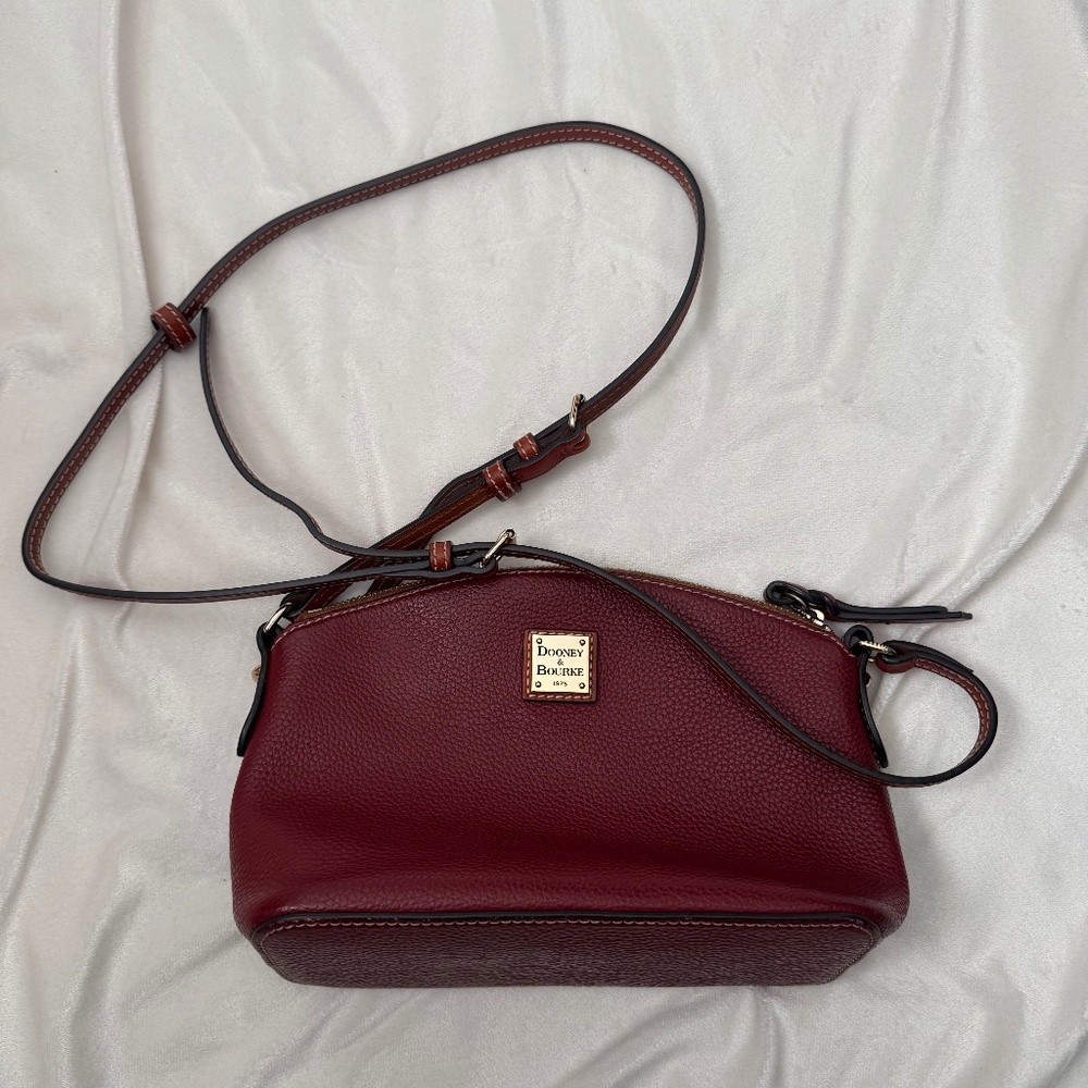 Dooney & Bouke crossbody